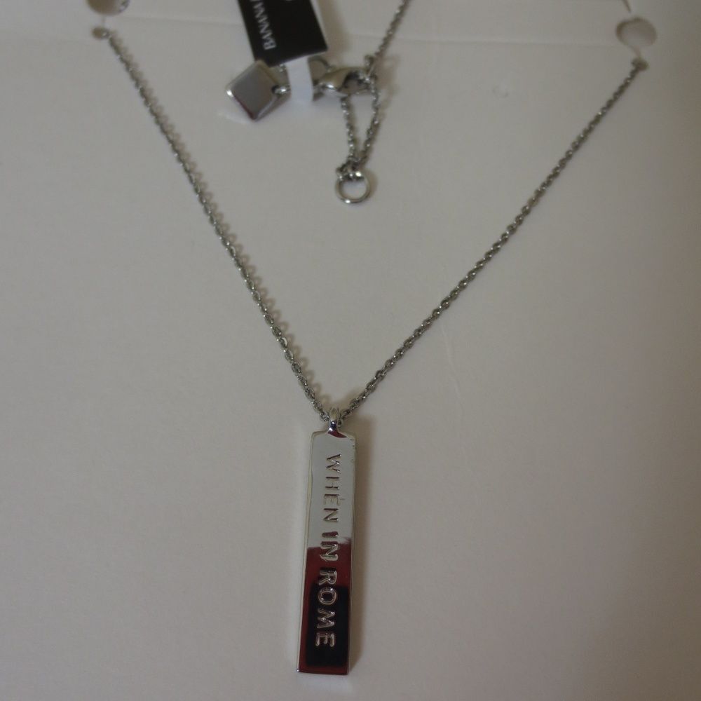 Banana Republic Silver When in Rome Pendant NWT 45